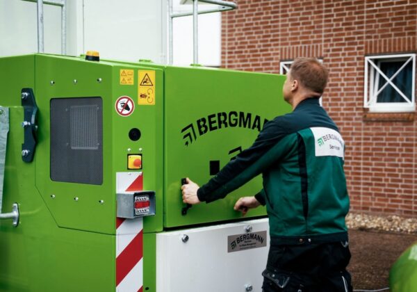 Servicetechniker im Einsatz am Mobil Jumbo