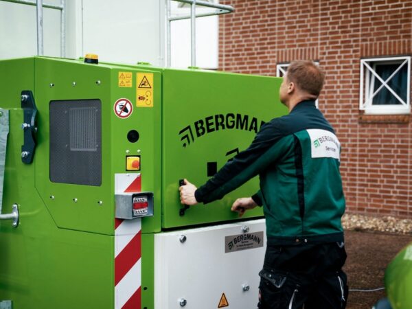 Servicetechniker im Einsatz am Mobil Jumbo