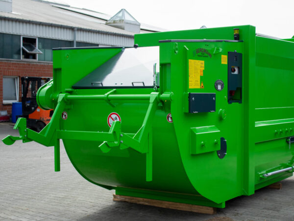Müllpresse im kleineren Format